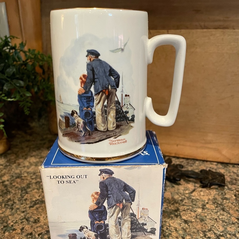 Norman Rockwell in original box. “Looking out to sea” vintage 1985